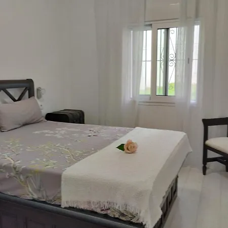 Apartamento Amilcar Frente A La Playa Primera Linea De Playa Apartment *